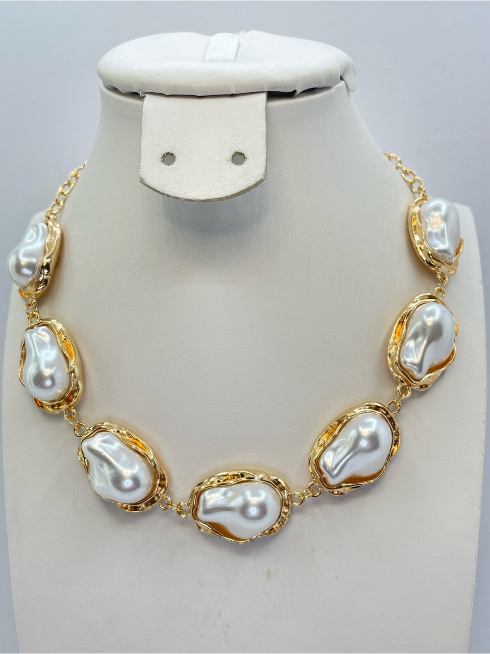 Gold Faux Baroque Pearl Statement Necklace Boho Glam NWOT Modern Glam